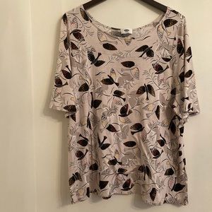 black and cream bird flowy top